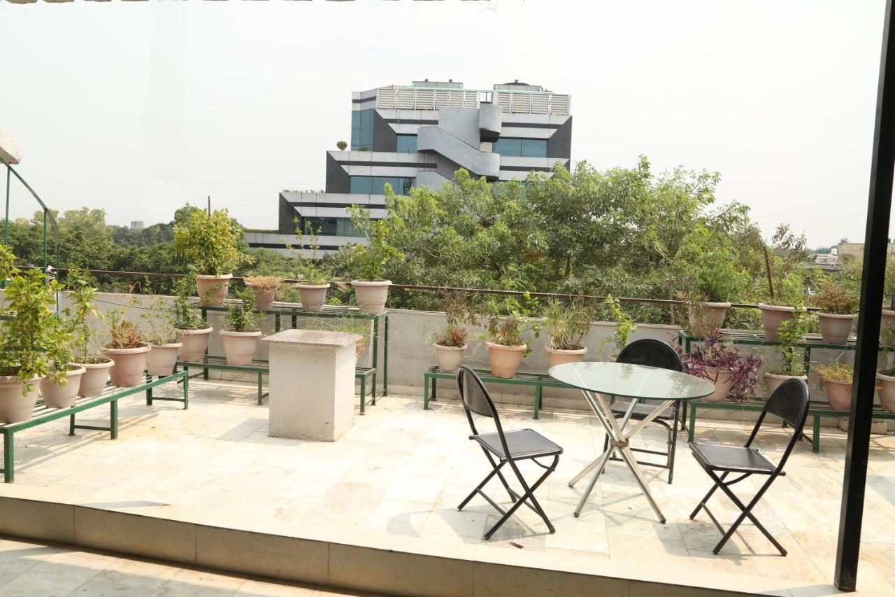 Shanti Residency New Delhi Exteriör bild